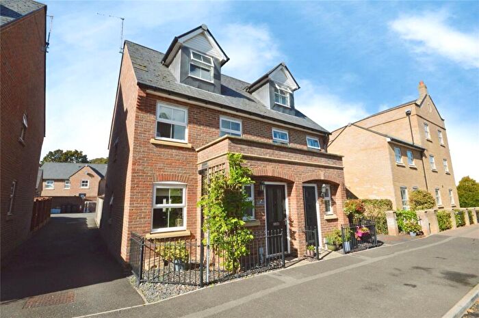 3 Bedroom Semi-Detached House For Sale In Watson Way, Stansted, Essex, CM24