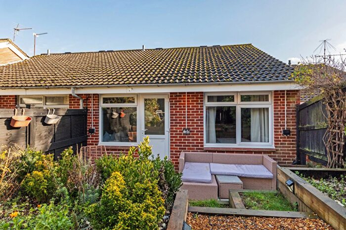 2 Bedroom Terraced Bungalow For Sale In Elder Close, Winchester, SO22