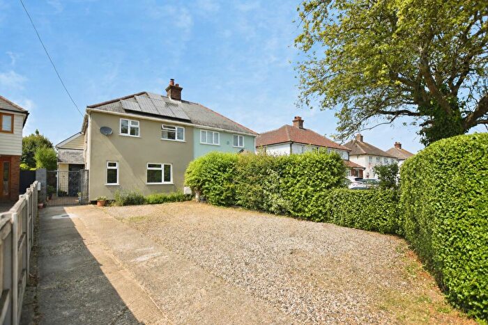 4 Bedroom Semi-Detached House For Sale In Newton Green, Dunmow, Essex, CM6