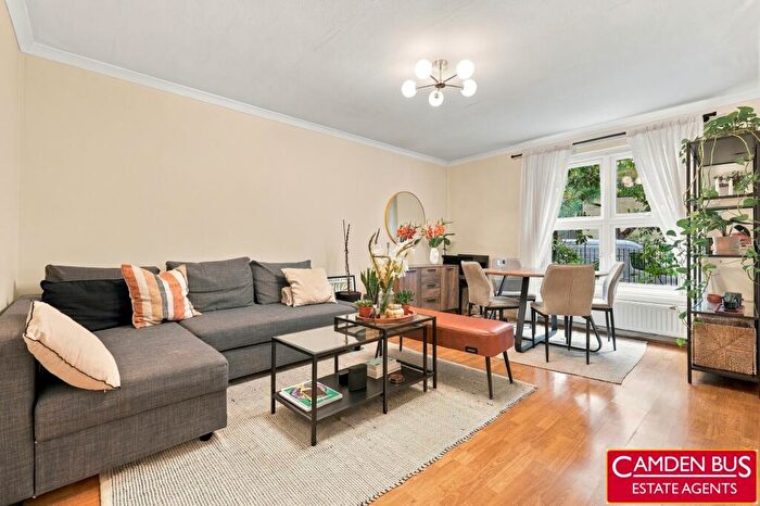 2 Bedroom Flat For Sale In Weavers Way, Camden, London, NW1