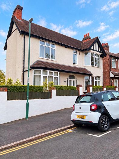 5 Bedroom Detached House To Rent In Allington Avenue, Nottingham, NG7