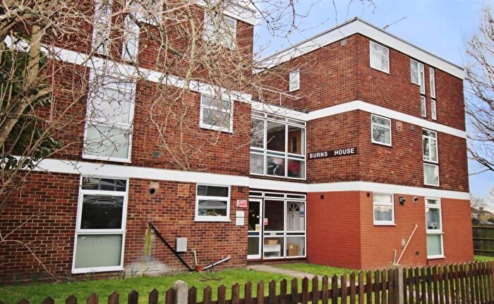 2 Bedroom Apartment To Rent In Axminster Crescent, Welling, DA16
