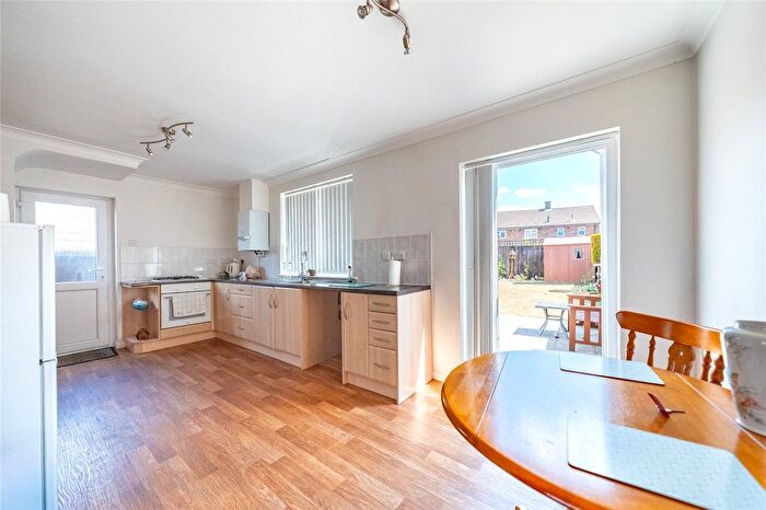 3 Bedroom Semi-Detached House For Sale In Shropshire Terrace, Maidstone, ME15