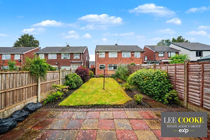 3 Bedroom Semi-Detached House For Sale In Laburnam Road, Stowheath, Wolverhampton, WV1