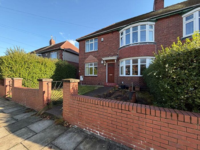 2 Bedroom Flat To Rent In Linthorpe Road, Newcastle Upon Tyne, Tyne And Wear, NE3
