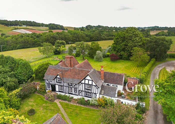 6 Bedroom Detached House For Sale In Worcester Road, Harvington, DY10