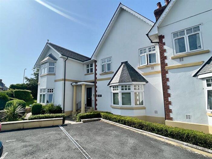 2 Bedroom Flat For Sale In Bainbridge Avenue, Plymouth, PL3