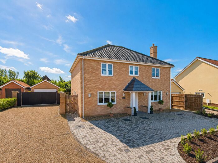 4 Bedroom Detached House For Sale In Symonds Close, Badwell Ash, IP31