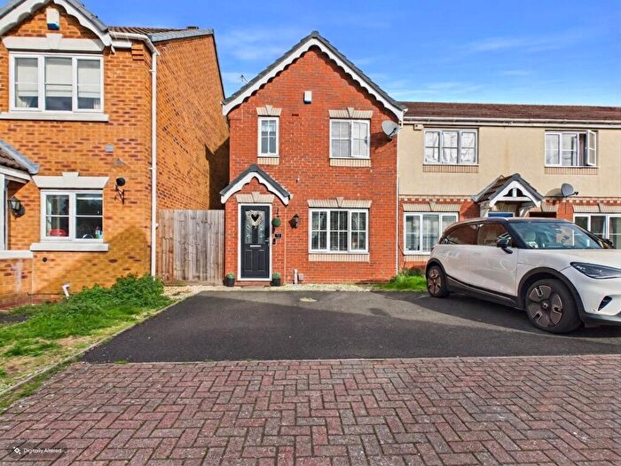 2 Bedroom Semi-Detached House For Sale In Waldley Grove, Birmingham, B24