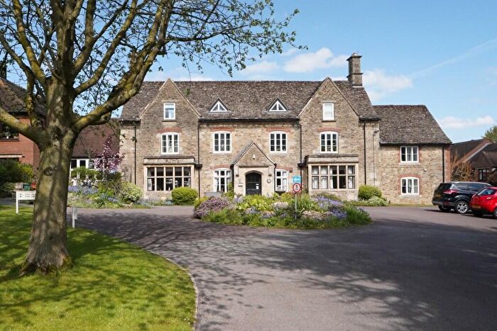 1 Bedroom Flat For Sale In Parsonage Court, Highworth, SN6