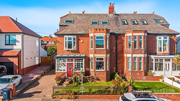 5 Bedroom Semi-Detached House For Sale In Westcliffe Road, Seaburn, Sunderland, SR6