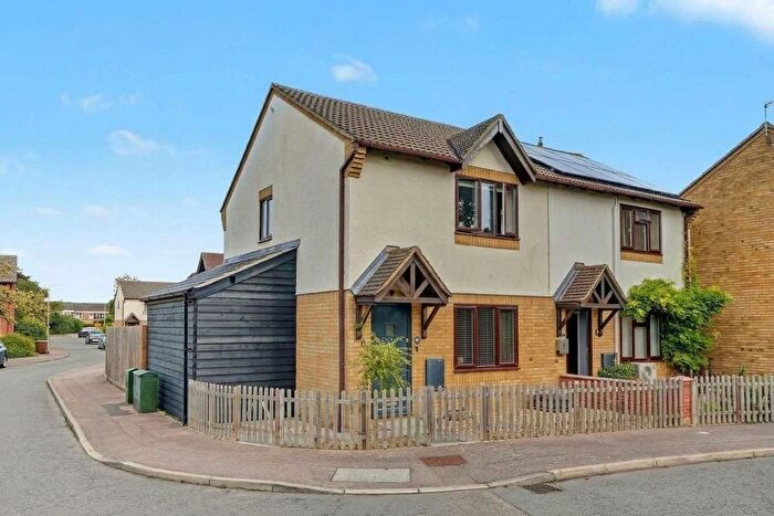 3 Bedroom Semi-Detached House For Sale In Corsican Pine Close, Newmarket, CB8