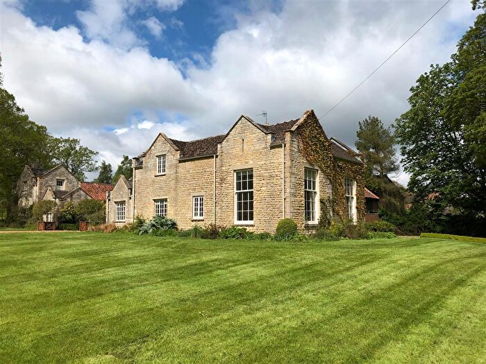 2 Bedroom Character Property To Rent In Boothby Pagnell, Grantham, NG33