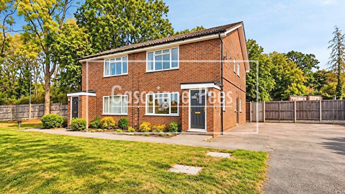 1 Bedroom Property To Rent In The Chase, Guildford, GU2
