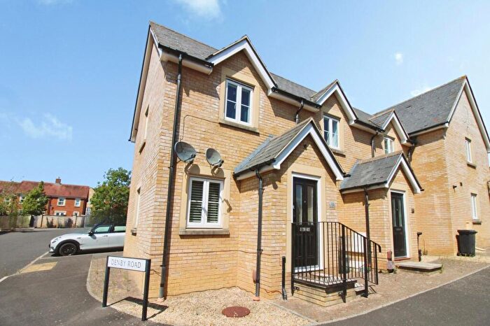 2 Bedroom Maisonette To Rent In Doulton Close, Blunsdon St Andrew, SN25