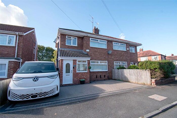 3 Bedroom Semi-Detached House For Sale In Linden Drive, Prenton, Wirral, CH43