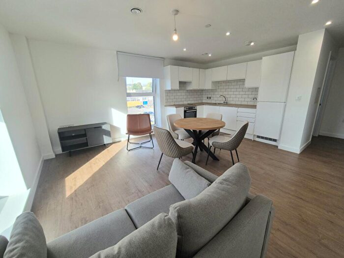 2 Bedroom Apartment To Rent In Bolt Works, HX1