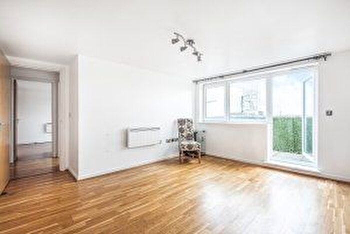2 Bedroom Flat To Rent In Singapore Road, London, W13