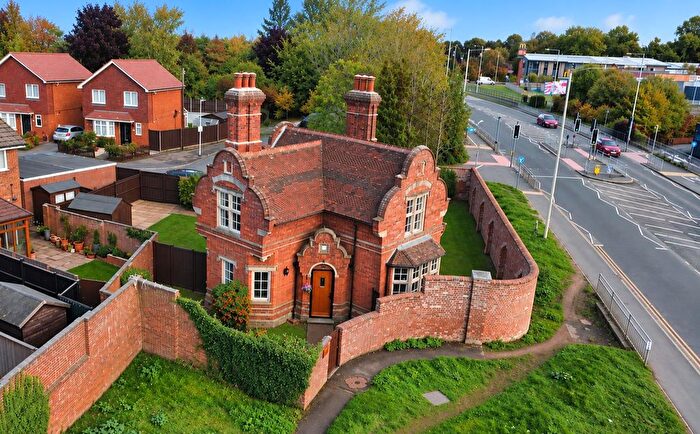 3 Bedroom Detached House For Sale In Period Property, Godinton, TN23