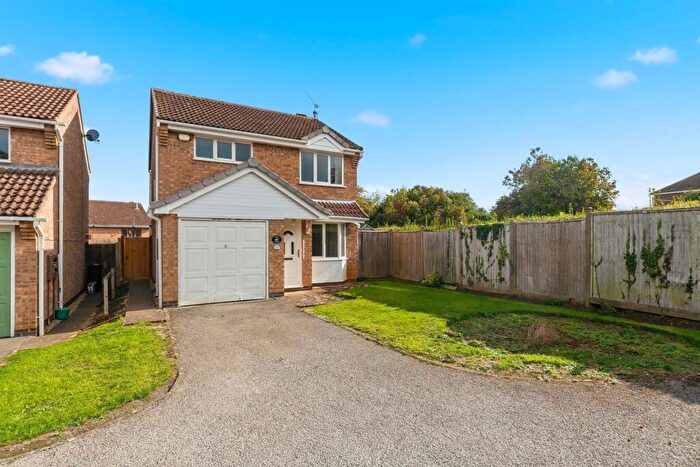 3 Bedroom Detached House For Sale In Bullfinch Close, Oakham, LE15