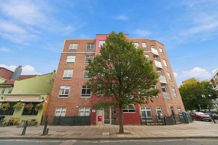 1 Bedroom Flat For Sale In Devons Road, Abode Apartments, E3