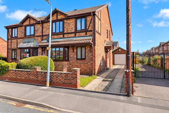 4 Bedroom Semi-Detached House For Sale In Ryde Avenue, Hull, HU5