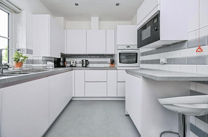 2 Bedroom Retirement Property For Sale In Blundellsands Road West, Liverpool, L23