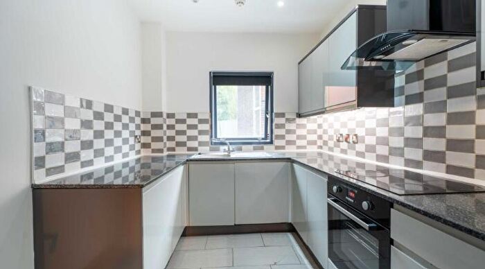 2 Bedroom Apartment To Rent In Hall Street, London, EC1V