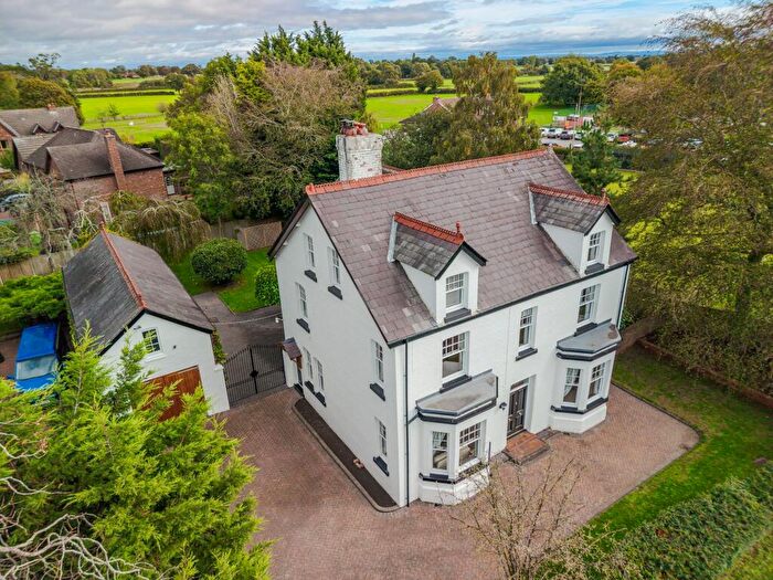 6 Bedroom Detached House For Sale In The Oaklands, Nantwich Road, Wrenbury, CW5