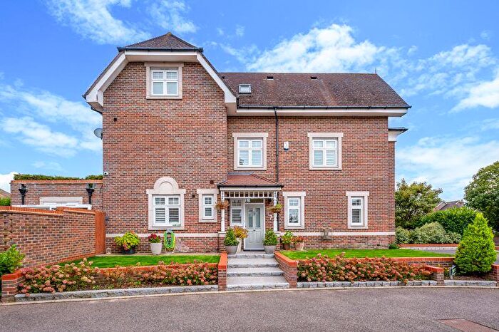 4 Bedroom Semi-Detached House For Sale In Sibley Close, Bickley, Bromley, BR1