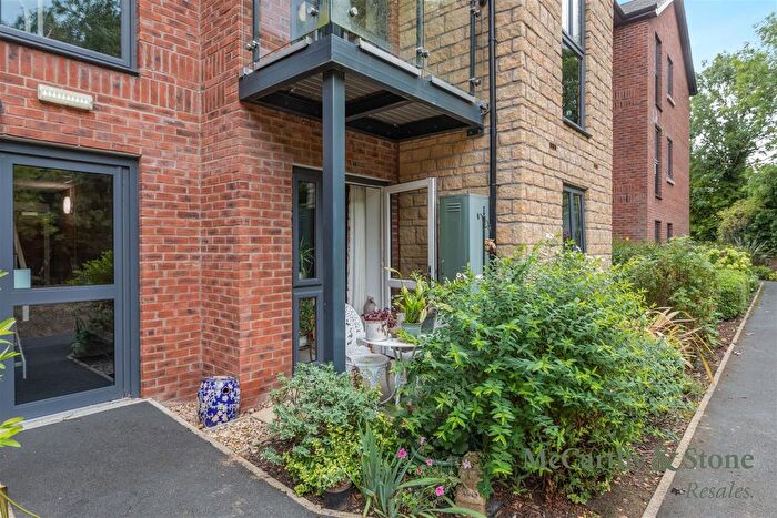 2 Bedroom Flat For Sale In Saxon Gardens, Penn Street, Oakham, Rutland, LE15