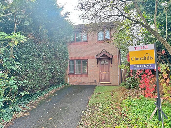 3 Bedroom Semi-Detached House To Rent In Jubilee Terrace, Leeman Road, YO26