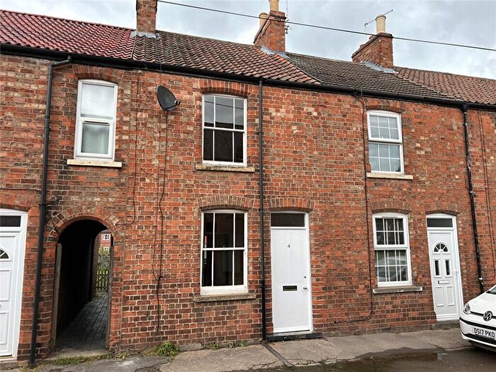 2 Bedroom Terraced House To Rent In Private Street, Newark, Nottinghamshire, NG24