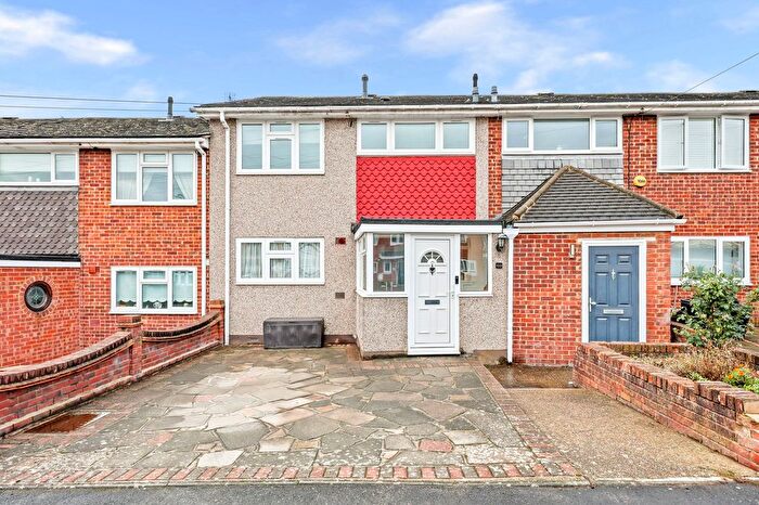 3 Bedroom Terraced House For Sale In Navarre Gardens, Romford, RM5