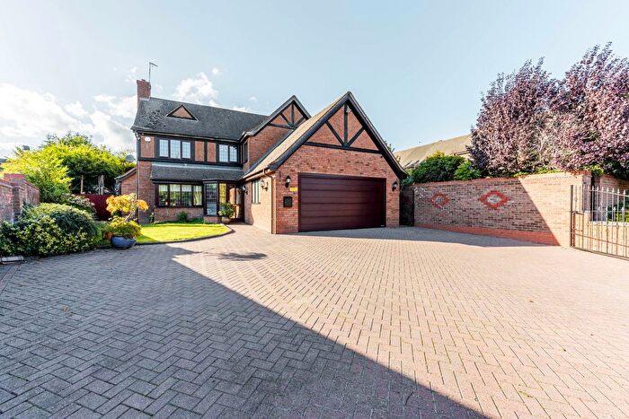 5 Bedroom Detached House For Sale In Oldacre Close, Sutton Coldfield, B76