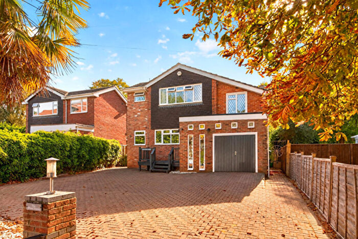 4 Bedroom Detached House For Sale In Ray Park Road Maidenhead, Berkshire, SL6