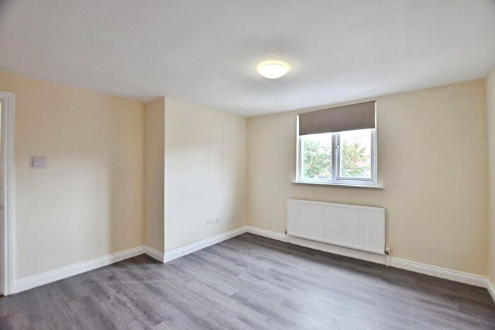 2 Bedroom Flat To Rent In Broad Walk, Bristol, BS4