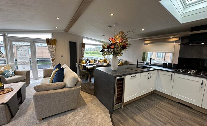 2 Bedroom Lodge For Sale In Moor Lane, Nottage, Porthcawl, CF36