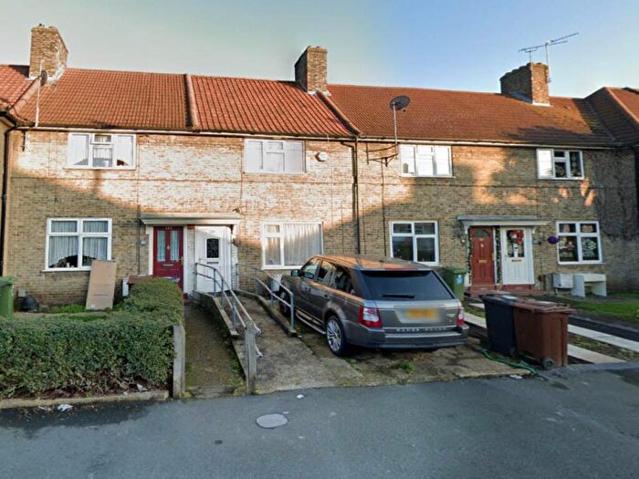 2 Bedroom House To Rent In Bonham Road, Dagenham, Essex, RM8