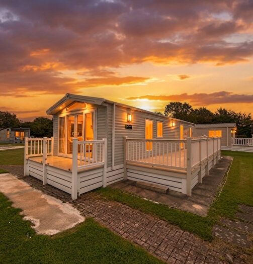 2 Bedroom Mobile/park Home For Sale In River Road, Thornton-Cleveleys, FY5