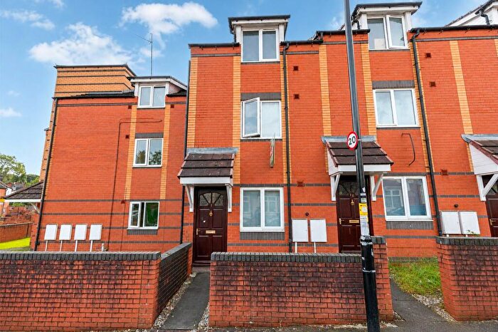 5 Bedroom House To Rent In Exeter Road, Birmingham, B29