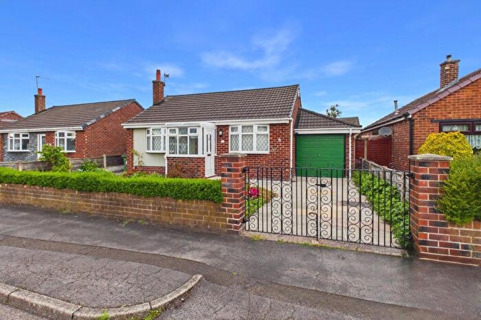 2 Bedroom Detached Bungalow To Rent In Tragan Drive, Stockport, SK2
