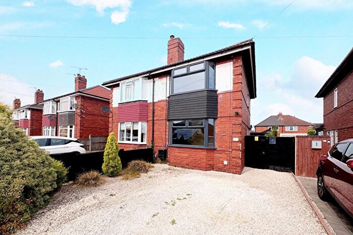 2 Bedroom House To Rent In Masefield Road, Wheatly Hills, DN2