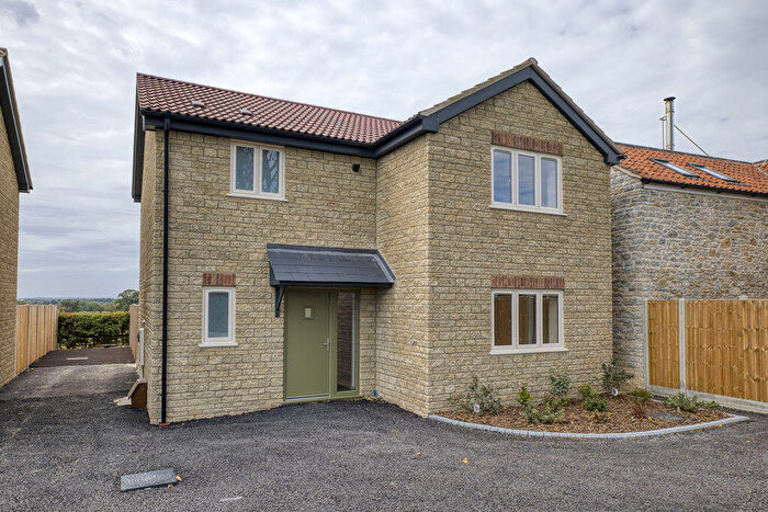 3 Bedroom Property For Sale In Large -Bedroom Home Within Easy Reach Of Amenities In Ditcheat, BA4
