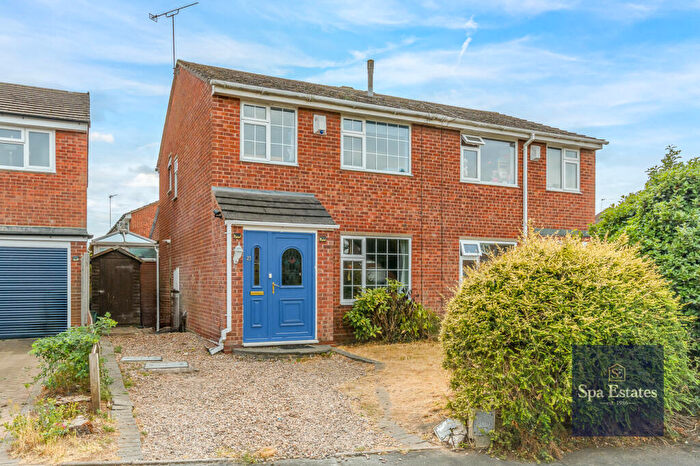 3 Bedroom Semi-Detached House For Sale In Extended, Garage & Gardens - Hamilton Road, Radford Semele, Leamington Spa, CV31