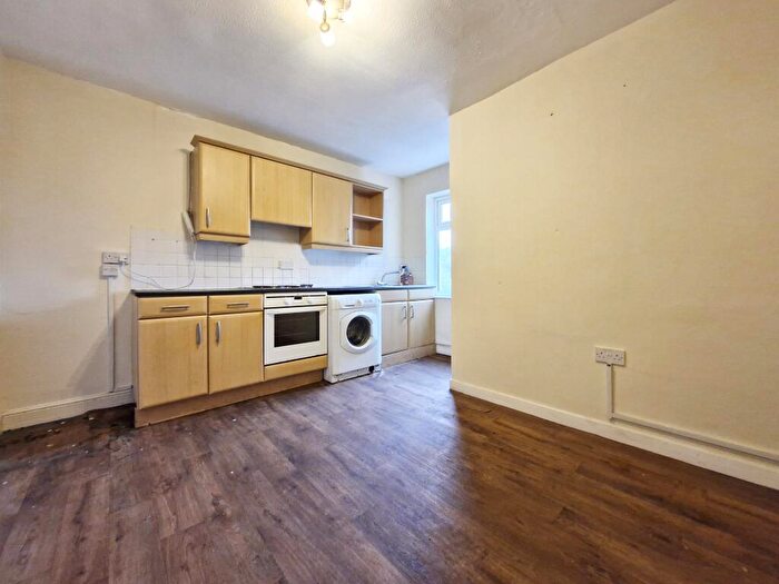 Studio To Rent In Palmerston Road, Woodston, Peterborough, PE2