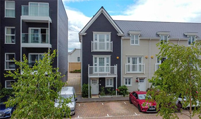 4 Bedroom Town House To Rent In Sunapee Road, Reading, Berkshire, RG2