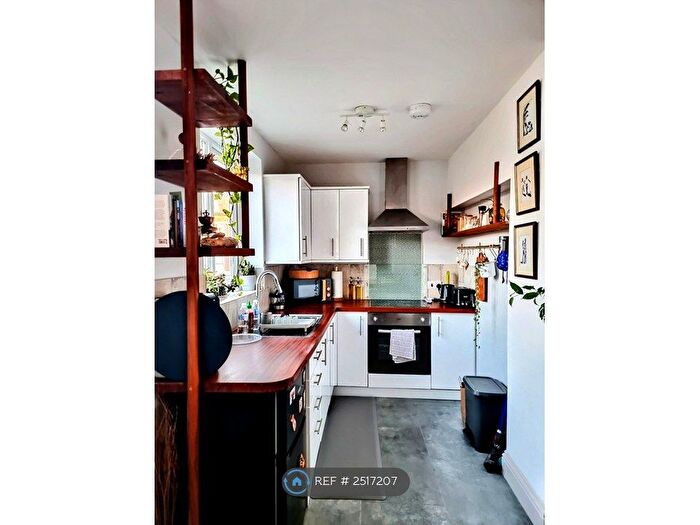 1 Bedroom Flat To Rent In Crescent Road, Ramsgate, CT11