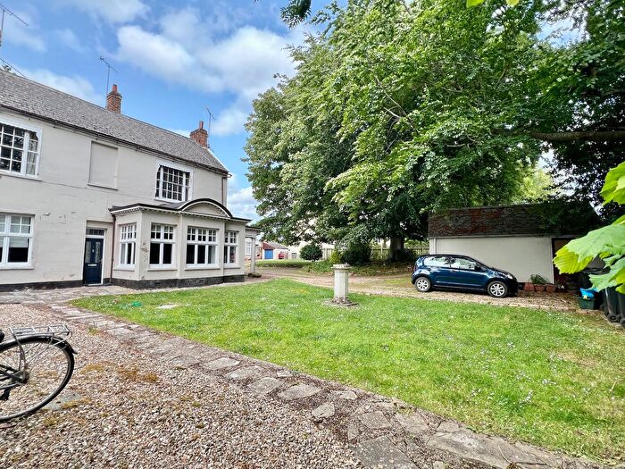 1 Bedroom Studio For Sale In Kingston Road, Taunton - No Onward Chain!, TA2