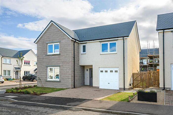 4 Bedroom Detached House For Sale In Albion Avenue, Auchterarder, PH3